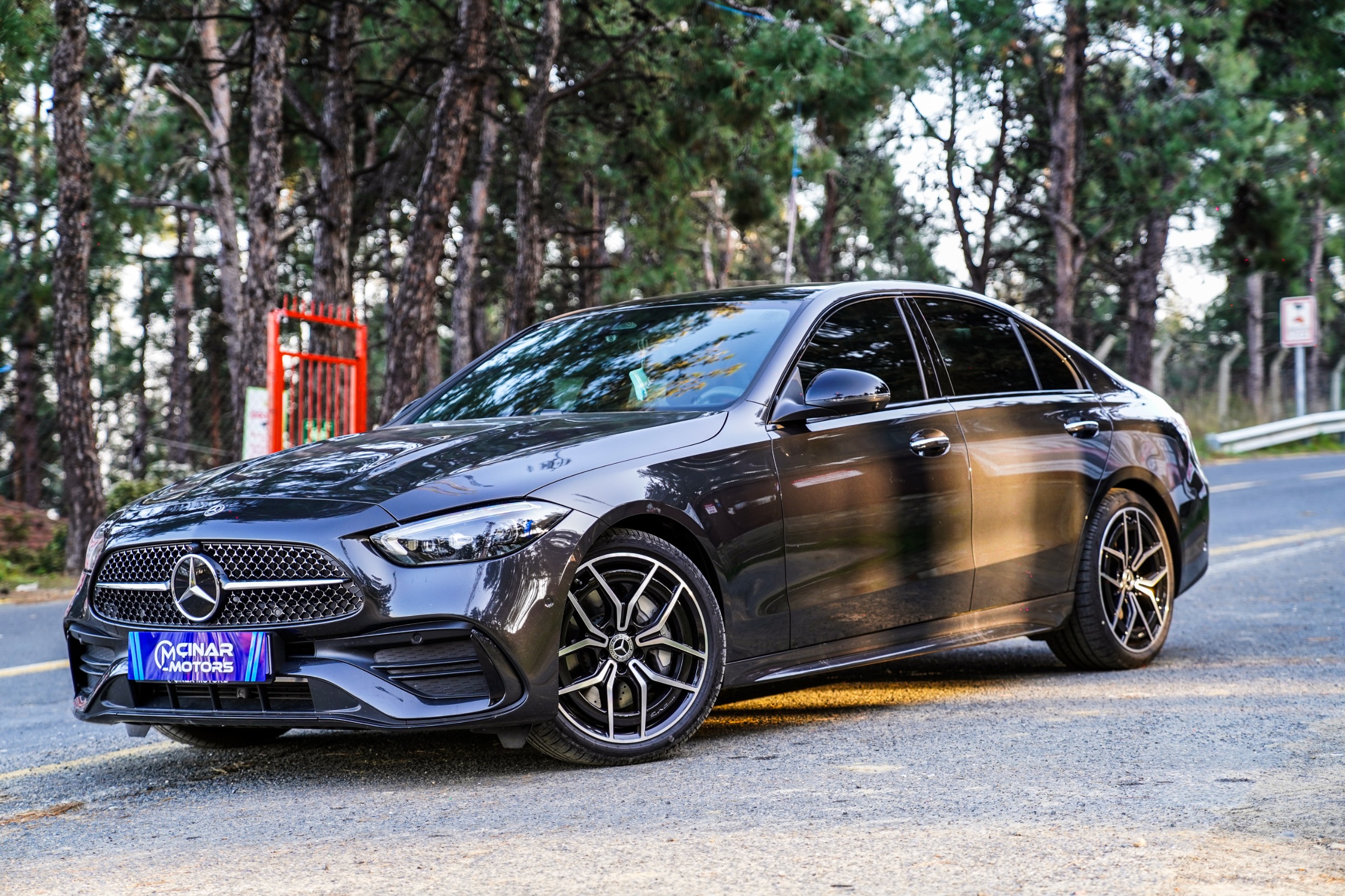 2025 MERCEDES C200 AMG